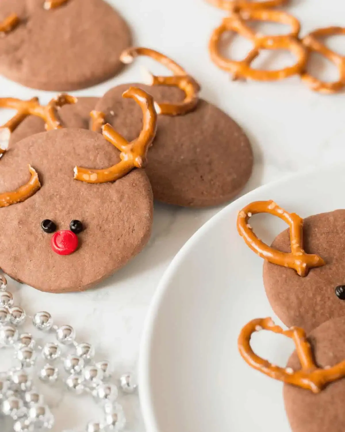 Pretzel Reindeer Cookies