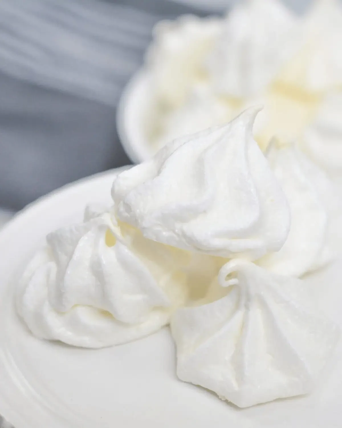 Meringue Christmas Cookies