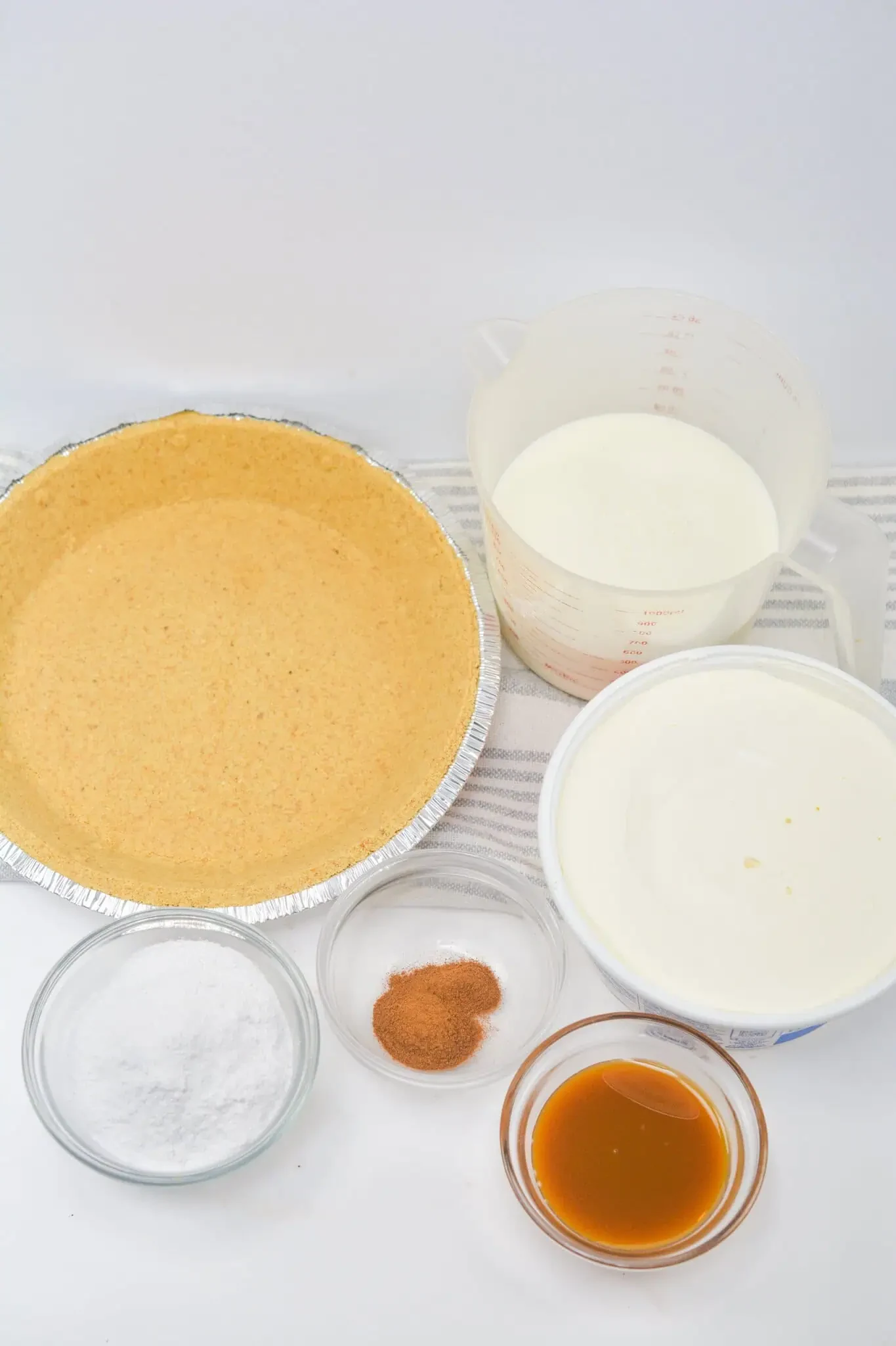 Butterscotch Cinnamon Pie (No Bake)