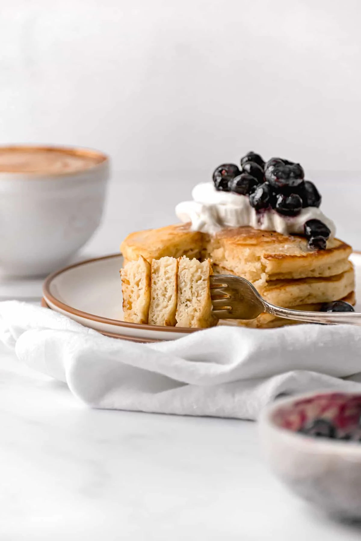 Ultra Fluffy Buttermilk Pancakes