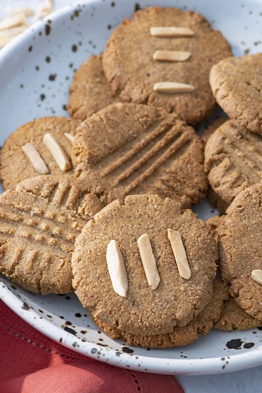 Vegan Almond Cookies