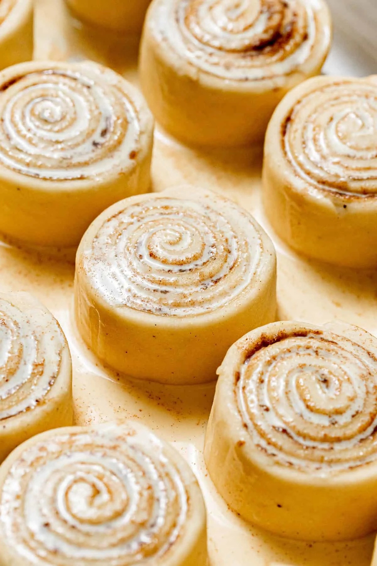 Eggnog Cinnamon Rolls