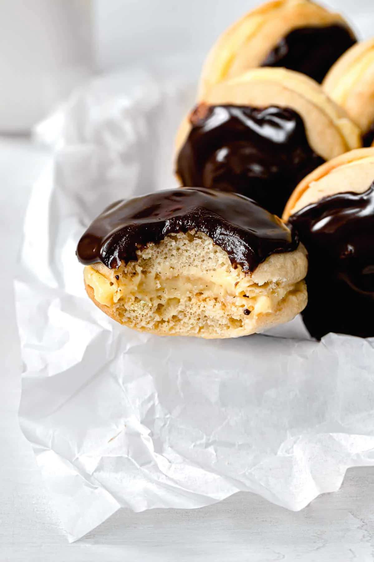 Boston Cream Whoopie Pies