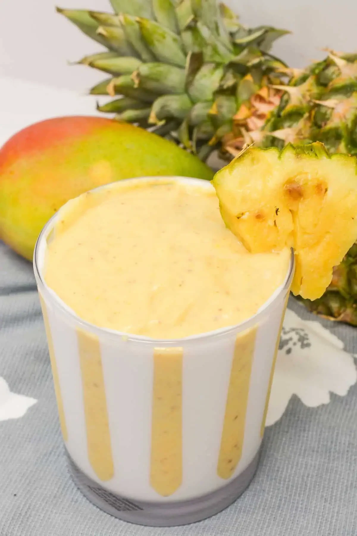 Mango Pineapple Smoothie