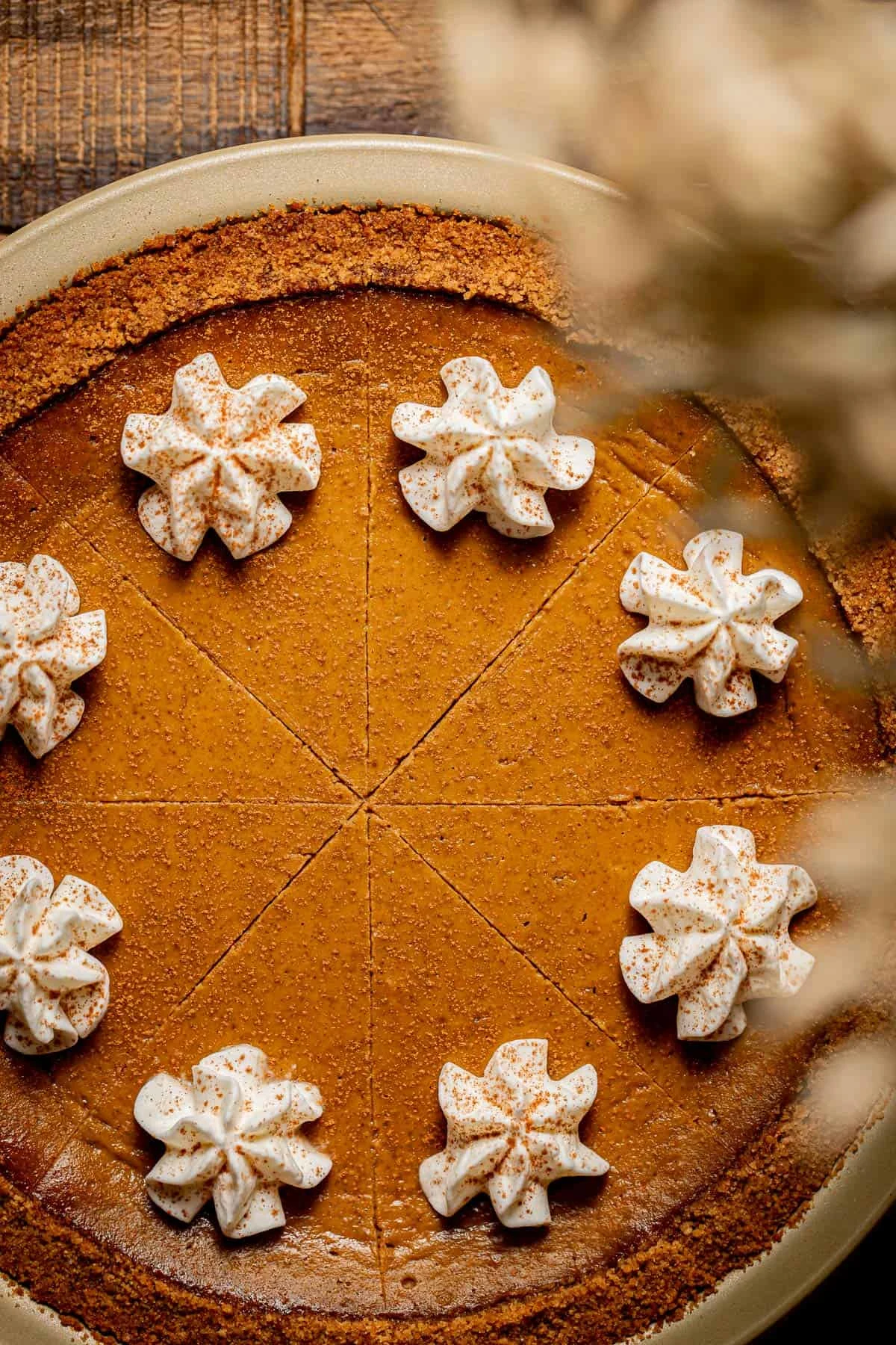 Pumpkin Pie with Graham Cracker Crust