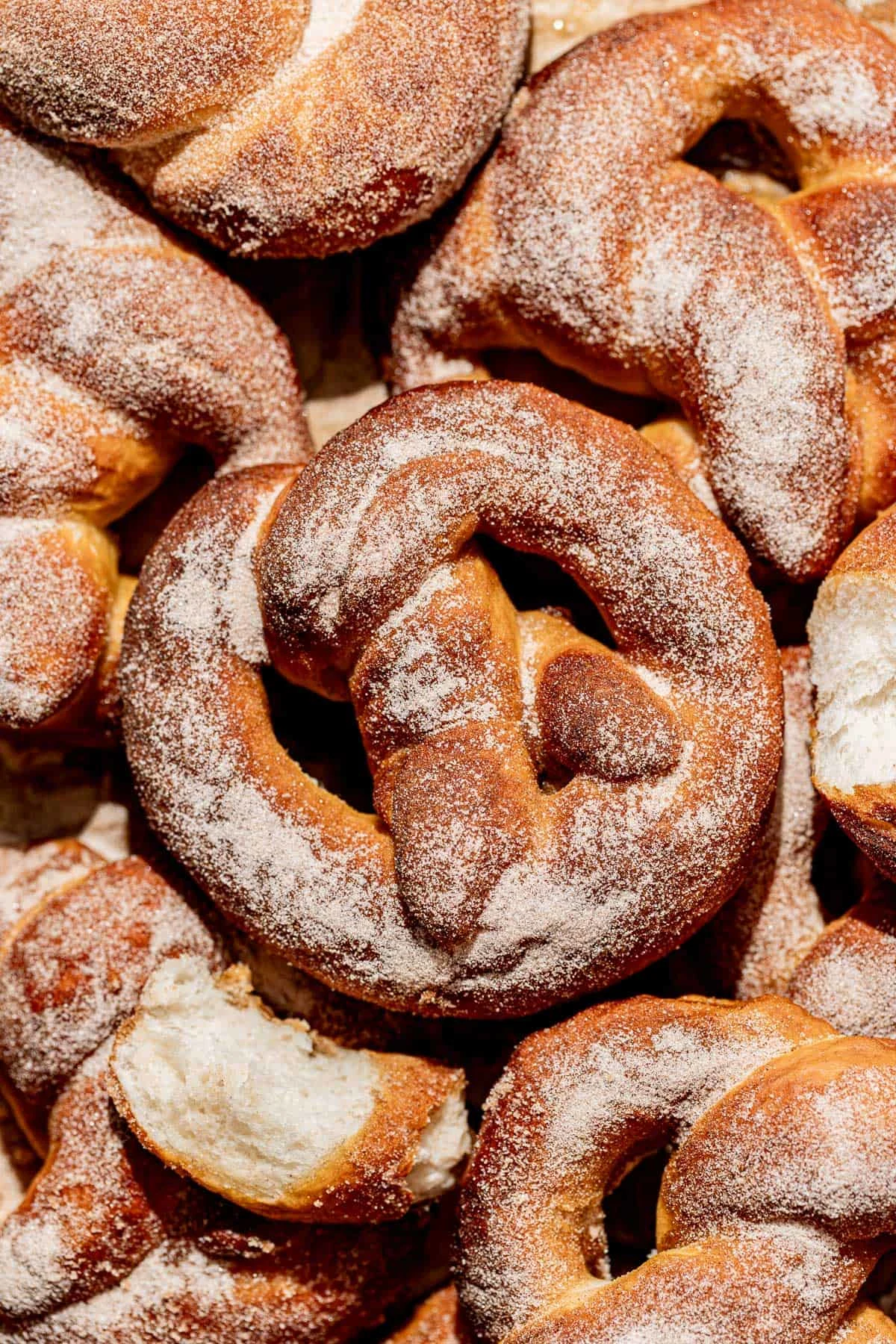 Soft Cinnamon Sugar Pretzels