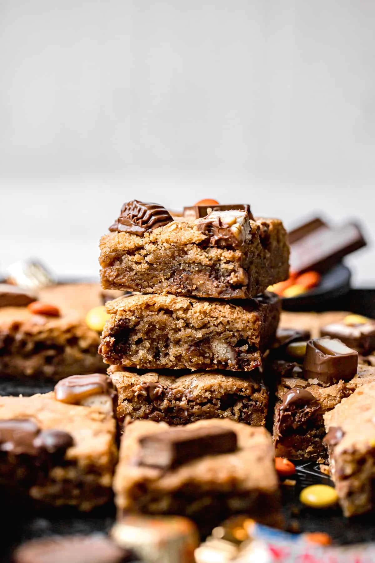 Gooey Candy Bar Blondies