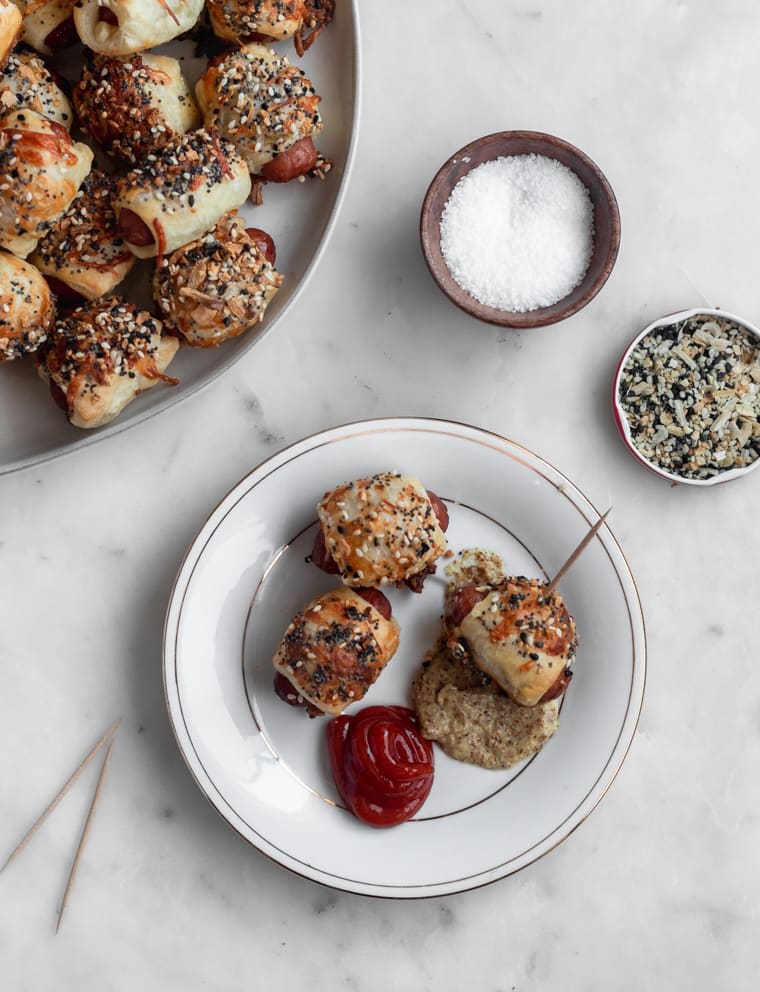 Pigs In A Blanket With Everything Seasoning & Parmesan