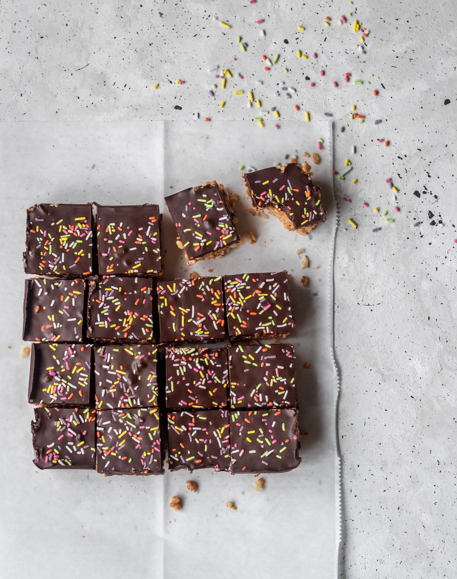 Crispy Chocolate Peanut Butter Bars [Vegan, Healthy, + No-Bake!]