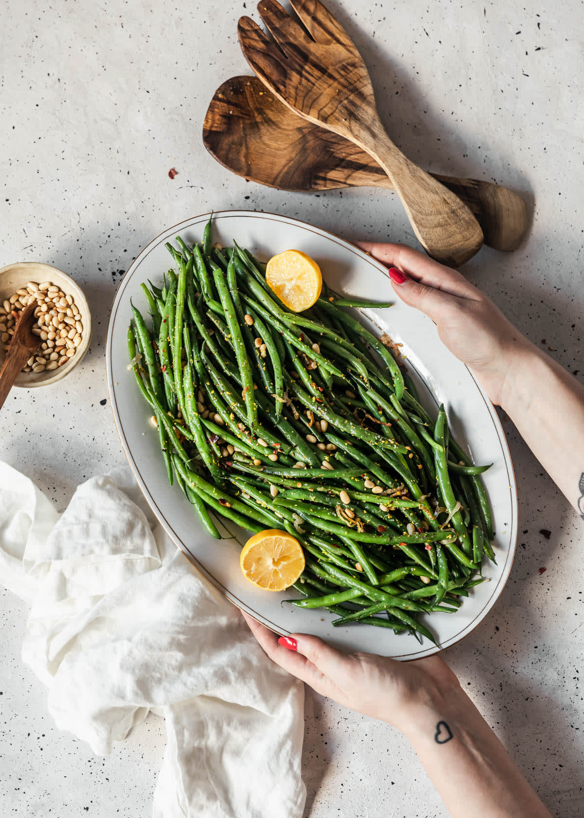 Lemony Green Beans With Pine Nuts & Garlic