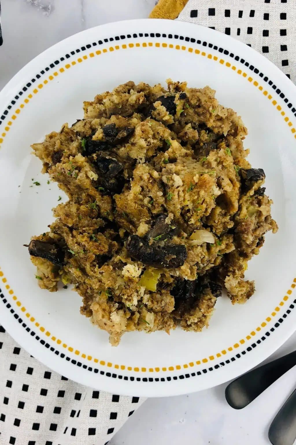 Crock Pot Stuffing with Mushrooms