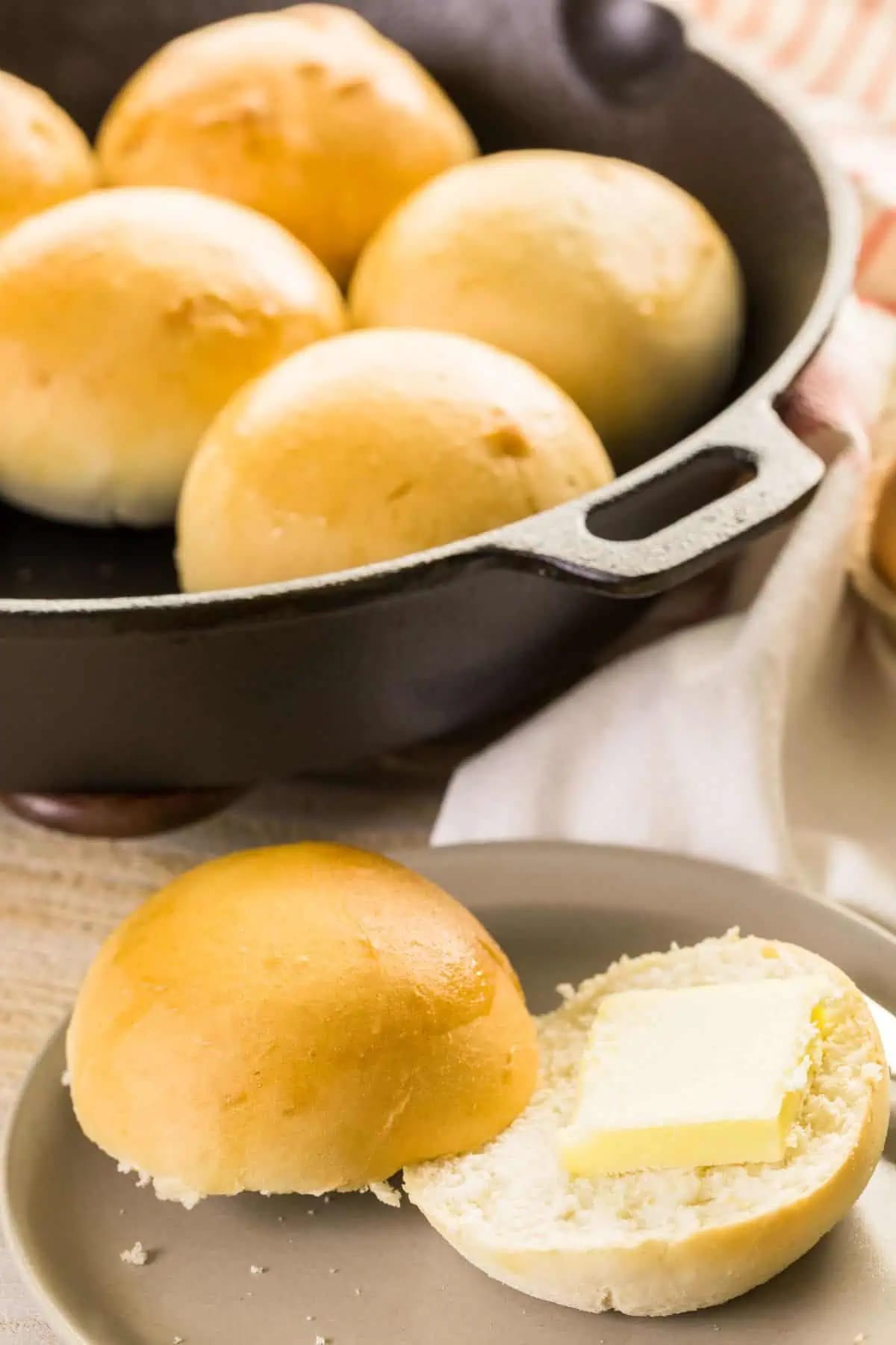 Easy No Knead Rolls
