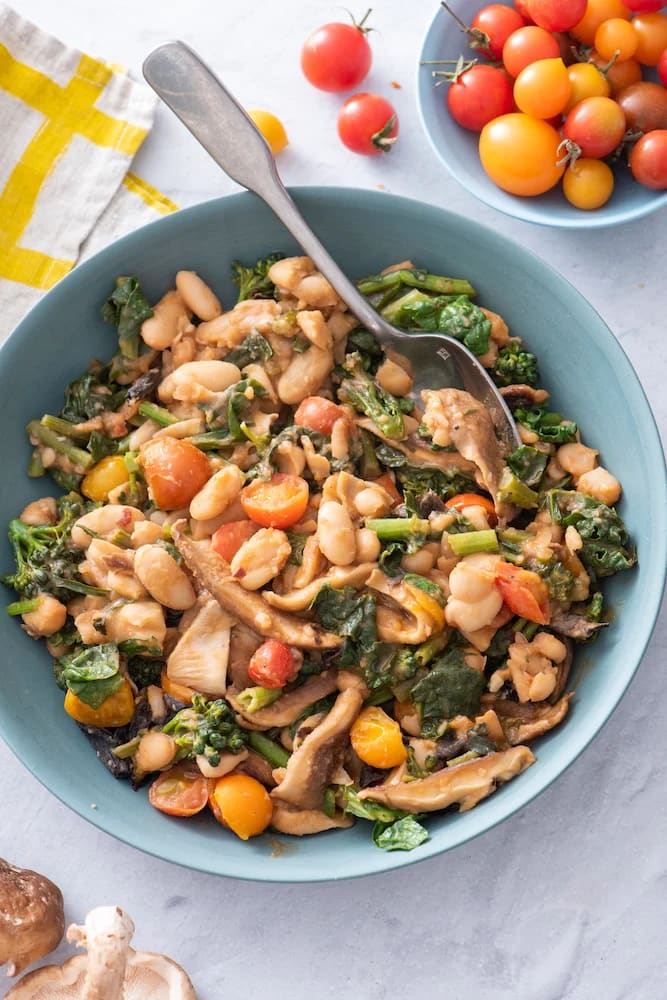 White Bean, Shiitake and Vegetable Bowl