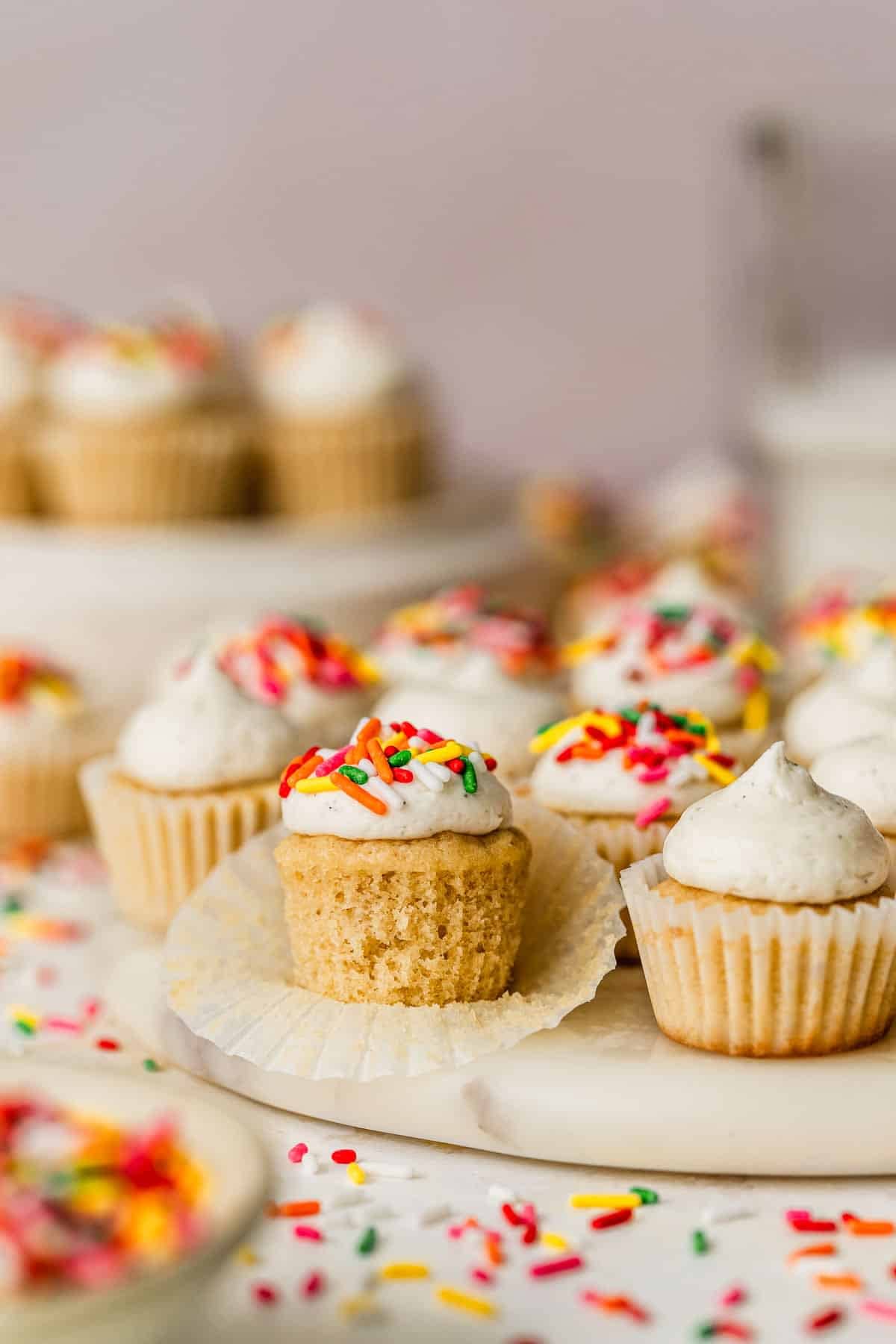 Easy Mini Vanilla Cupcakes
