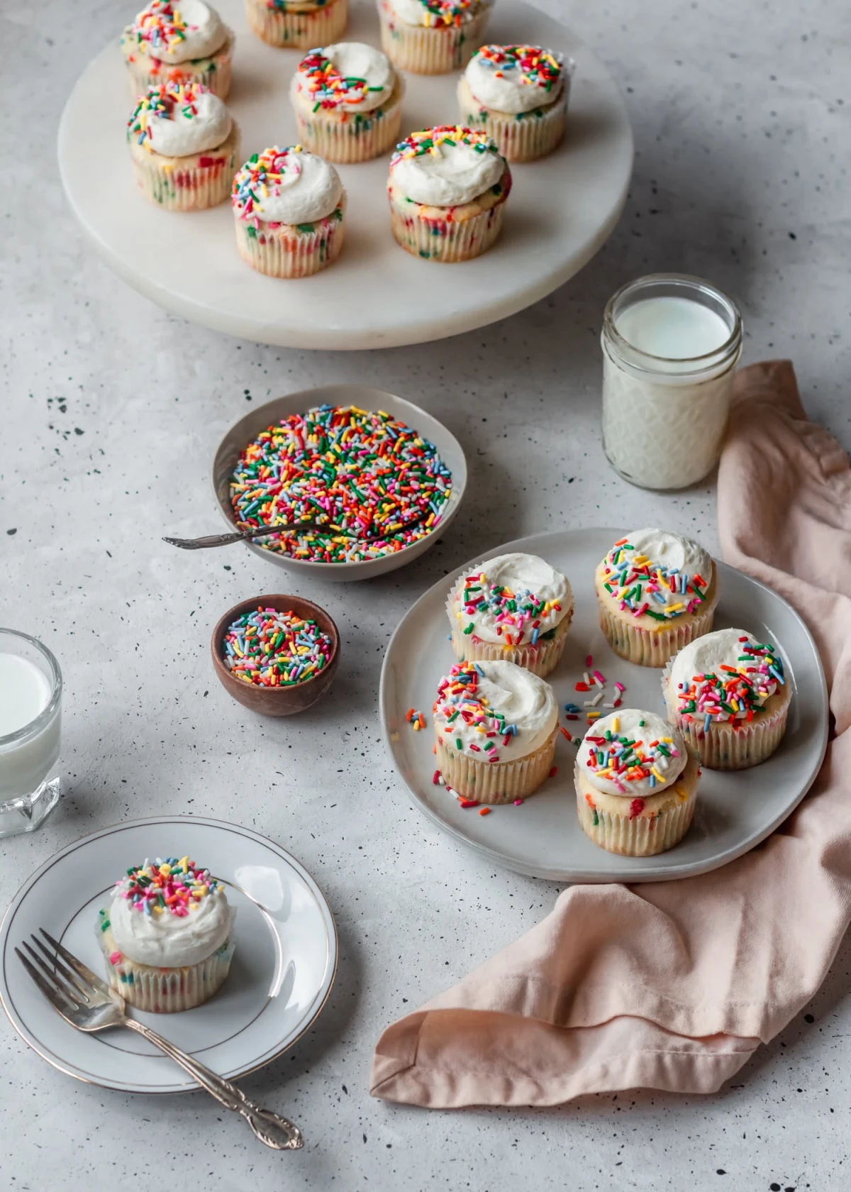 Funfetti Cupcakes With Marshmallow Buttercream