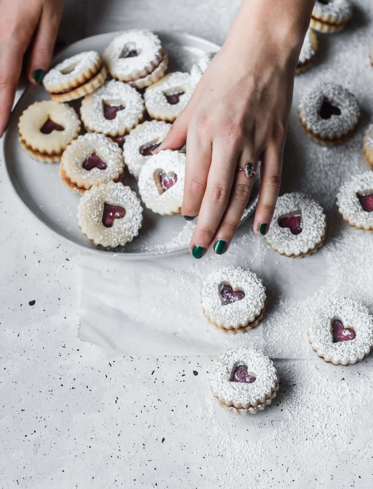 Shortbread Linzer Cookies With Raspberry Jam