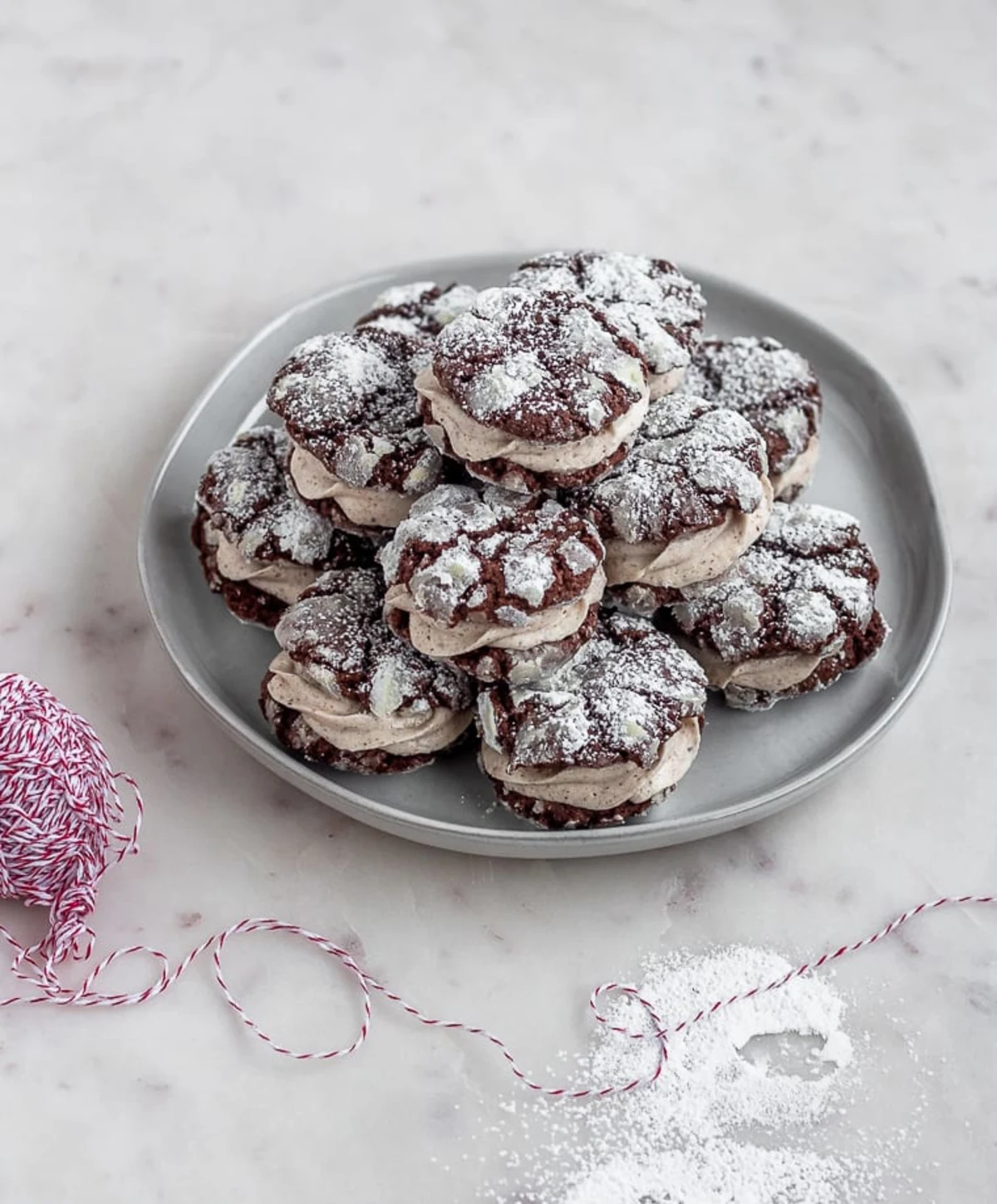 Mocha Crinkle Cookie Sandwiches With Hazelnut-Mascarpone Filling
