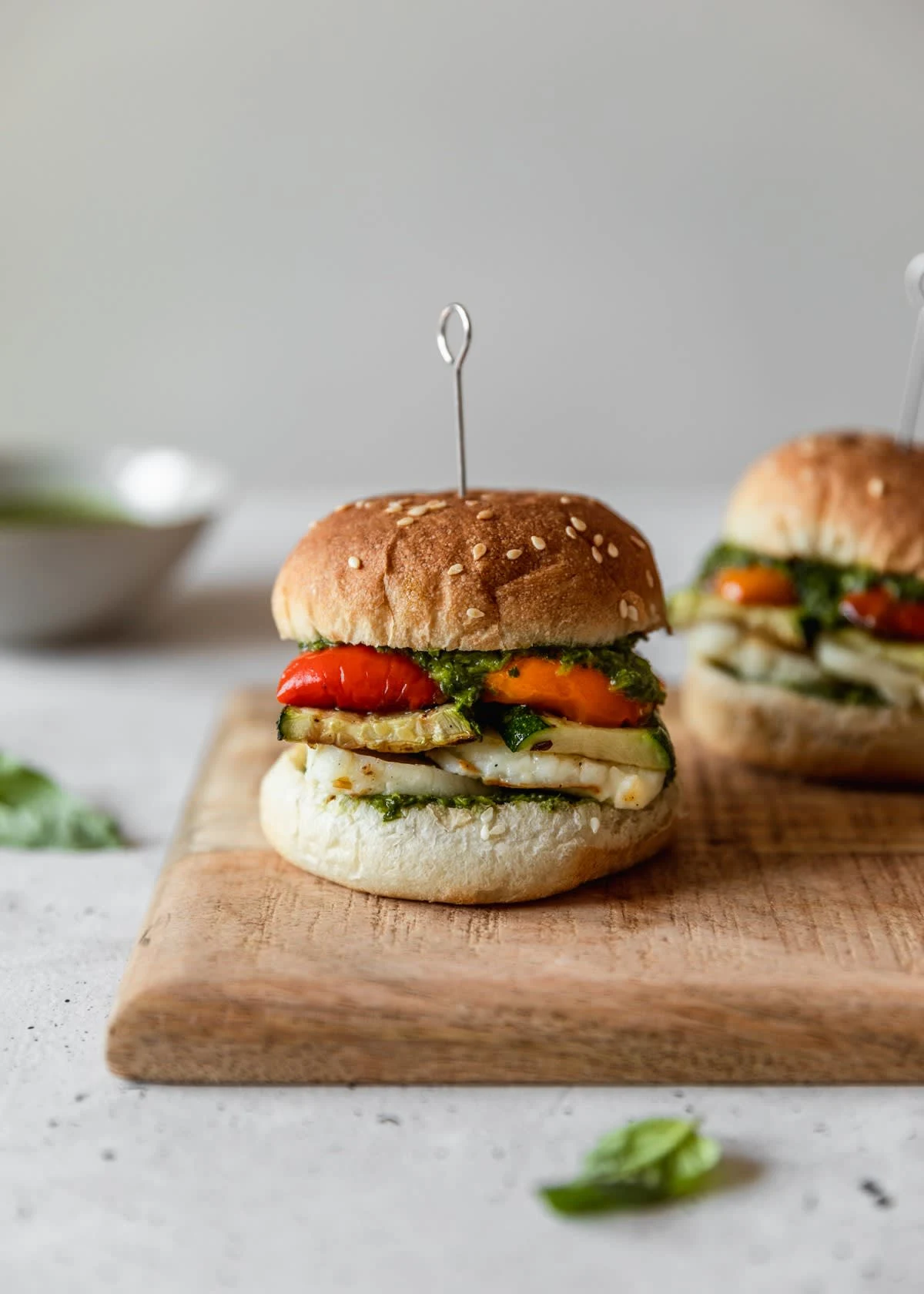 Halloumi Sandwiches With Veggies & Herb Sauce