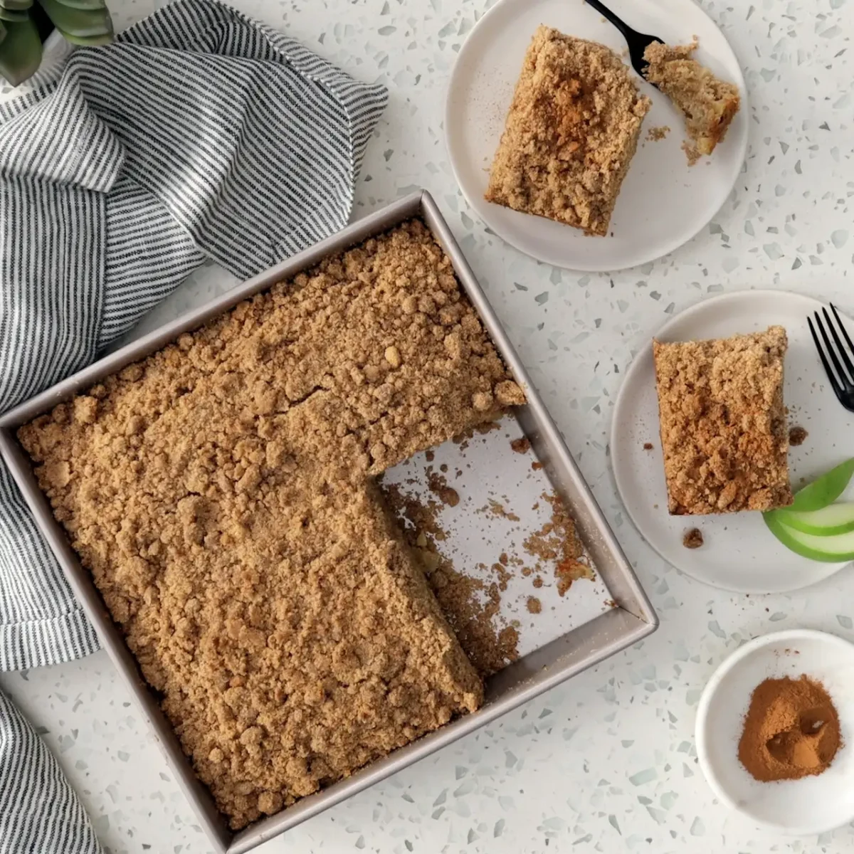 Apple Cinnamon Coffee Cake