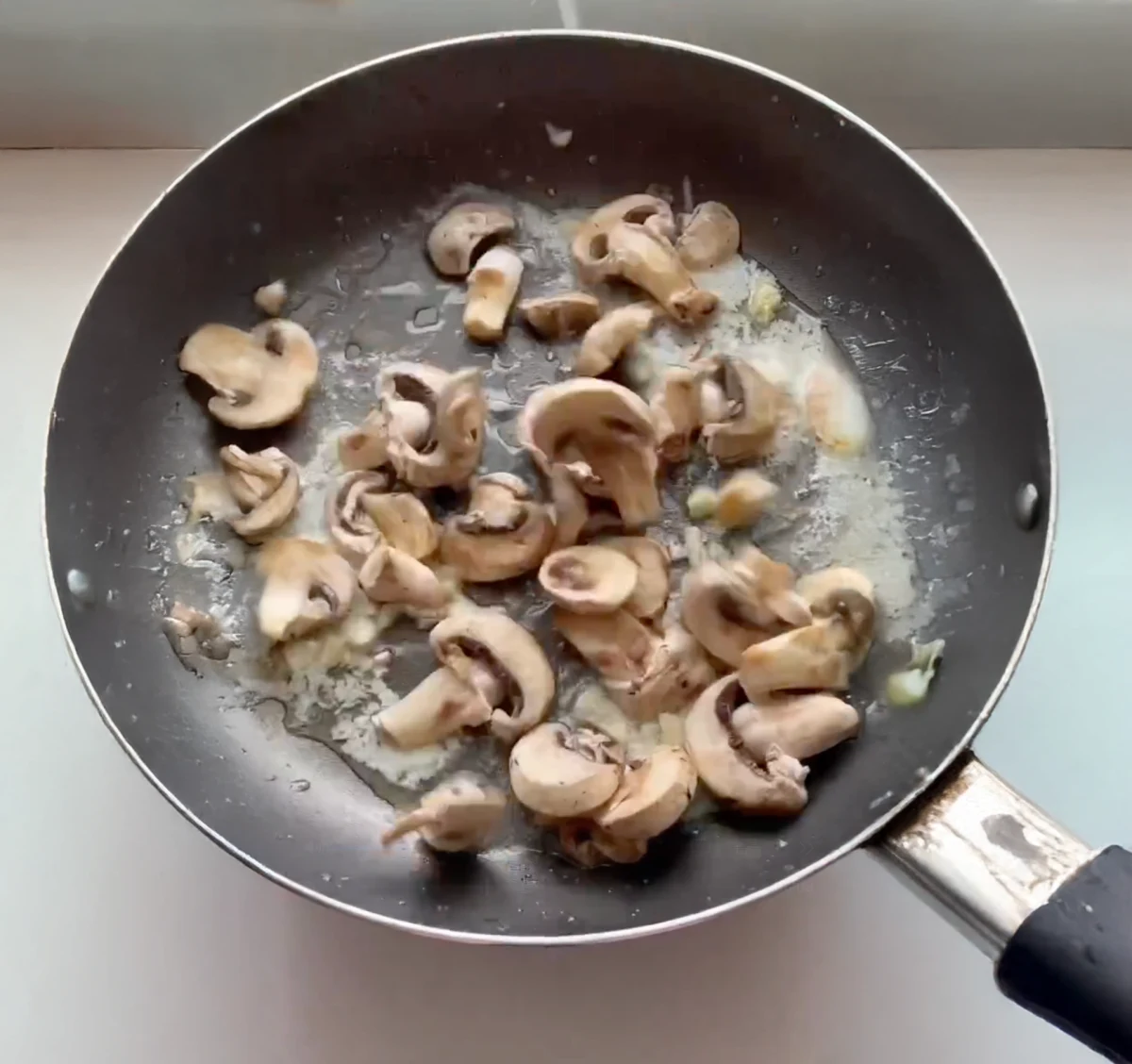 Truffle Mushroom Cream Pasta