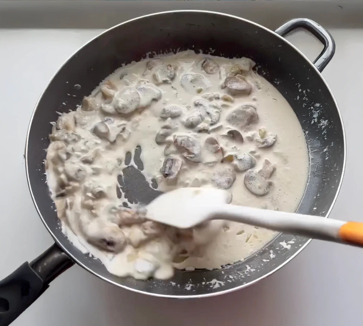 Truffle Mushroom Cream Pasta