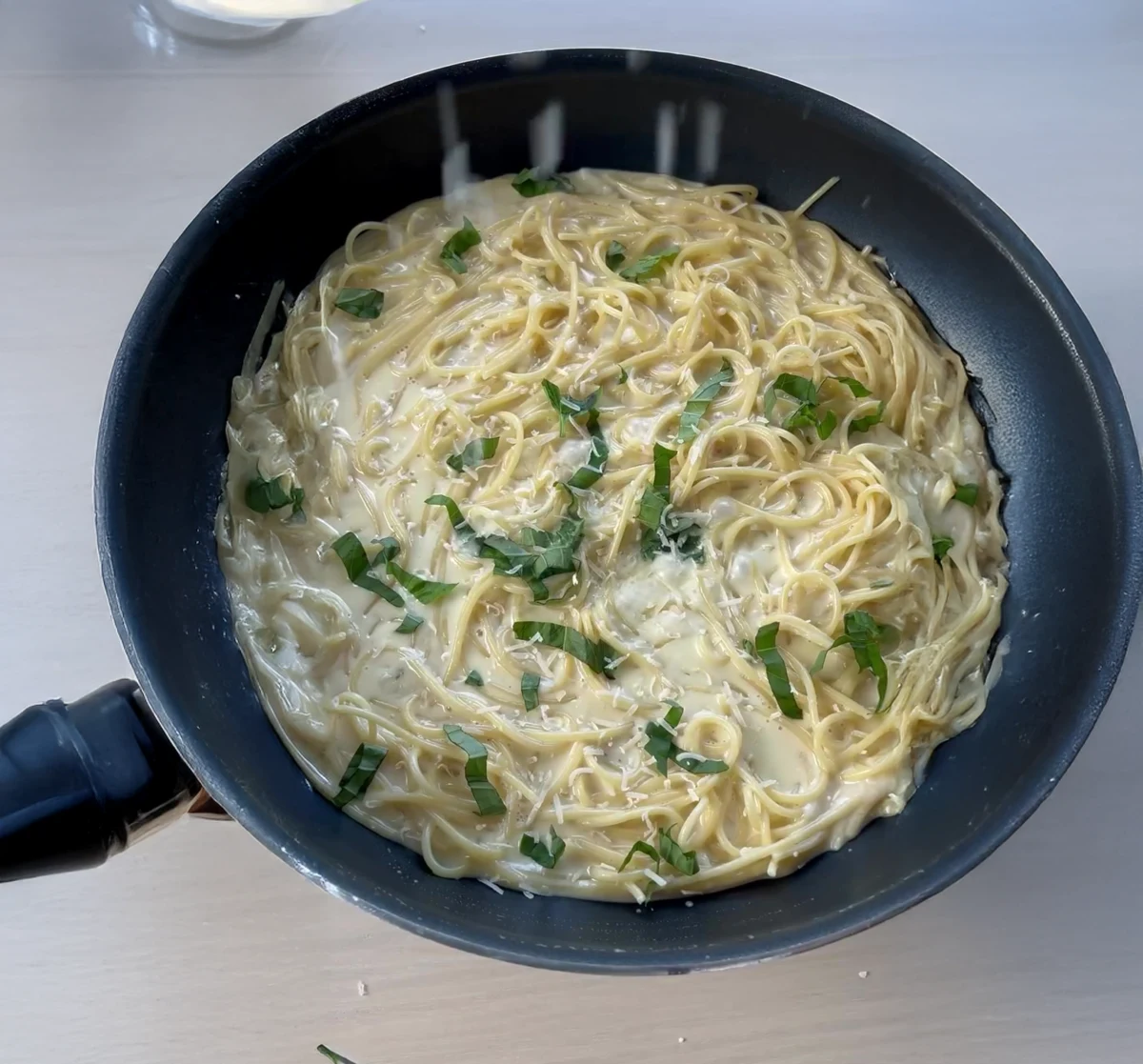 One Pot Cheesy Spaghetti