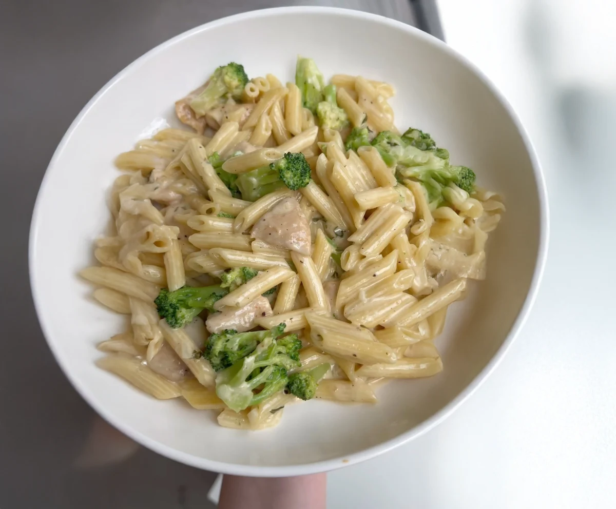 Chicken Broccoli Alfredo Pasta