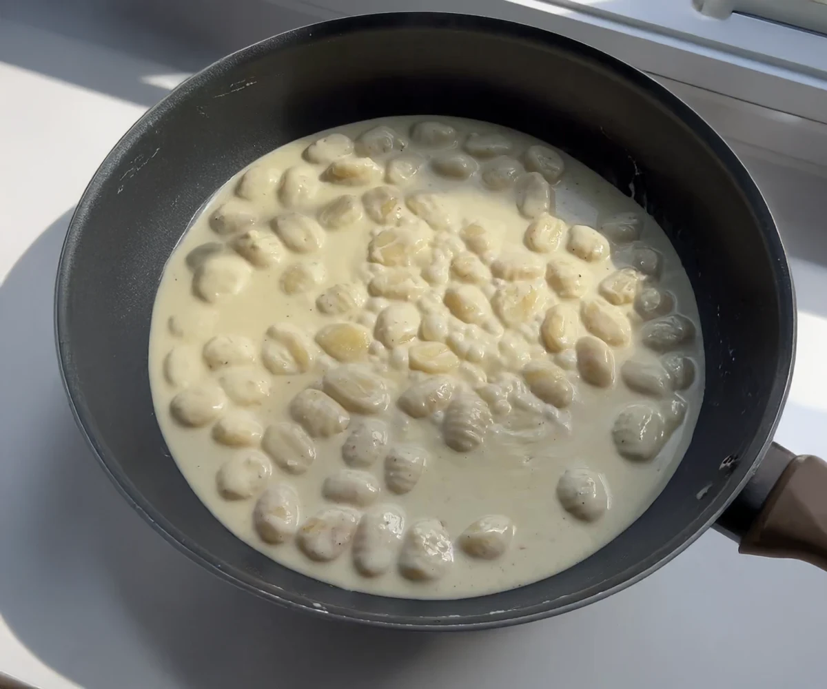 Gorgonzola Gnocchi with Crispy Prosciutto