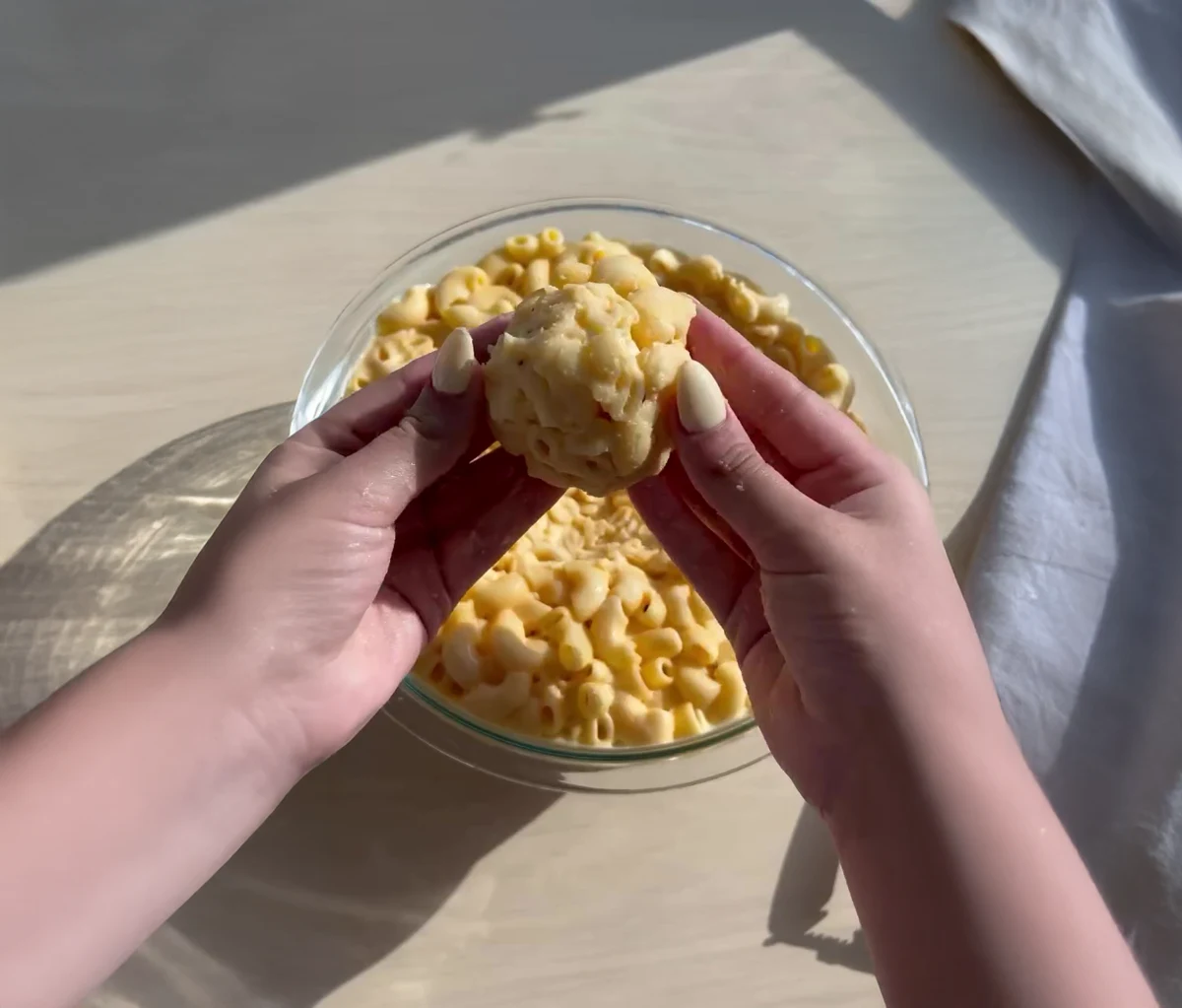 Fried Mac & Cheese Balls