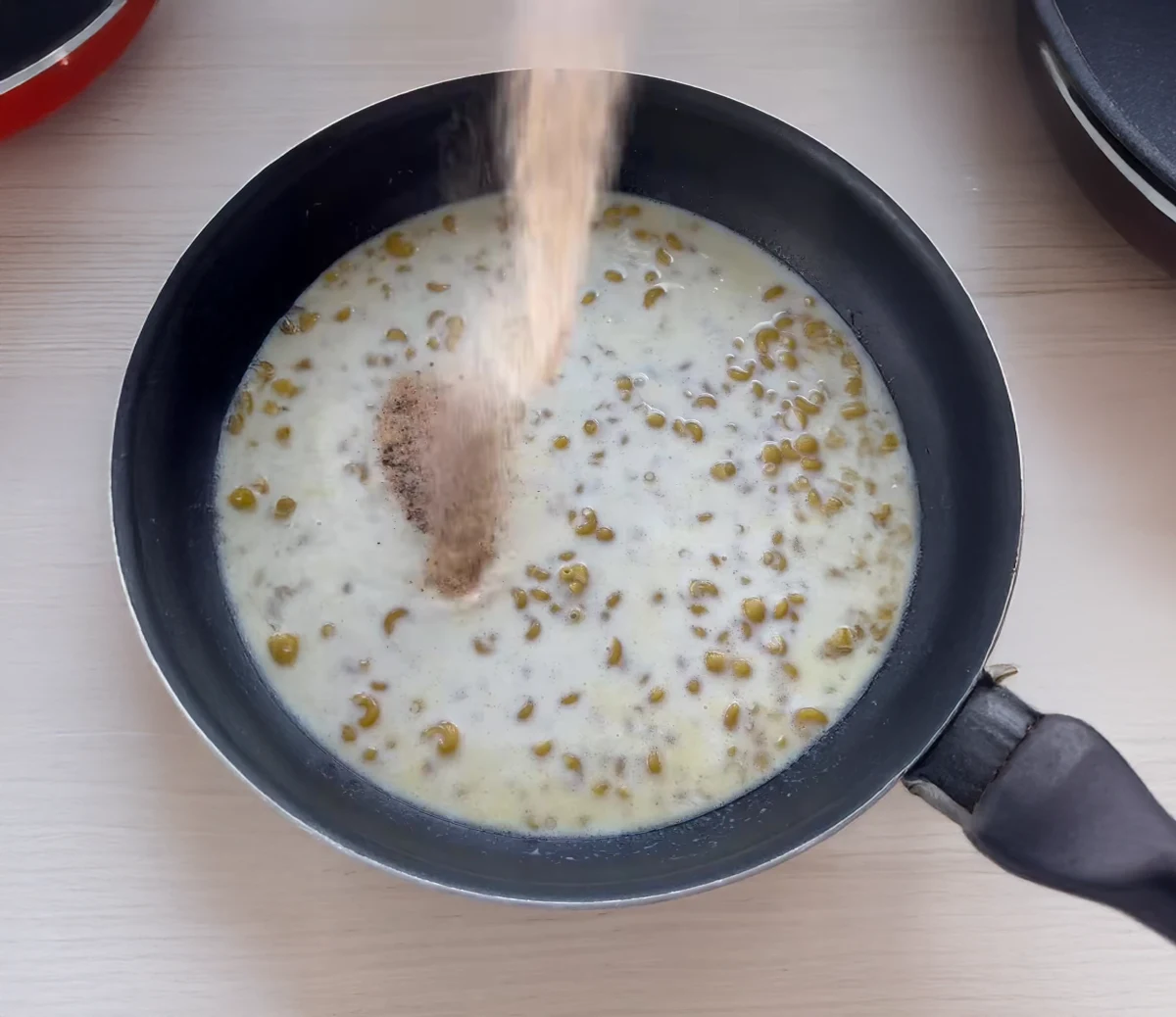 Easy One Pot Mac & Cheese