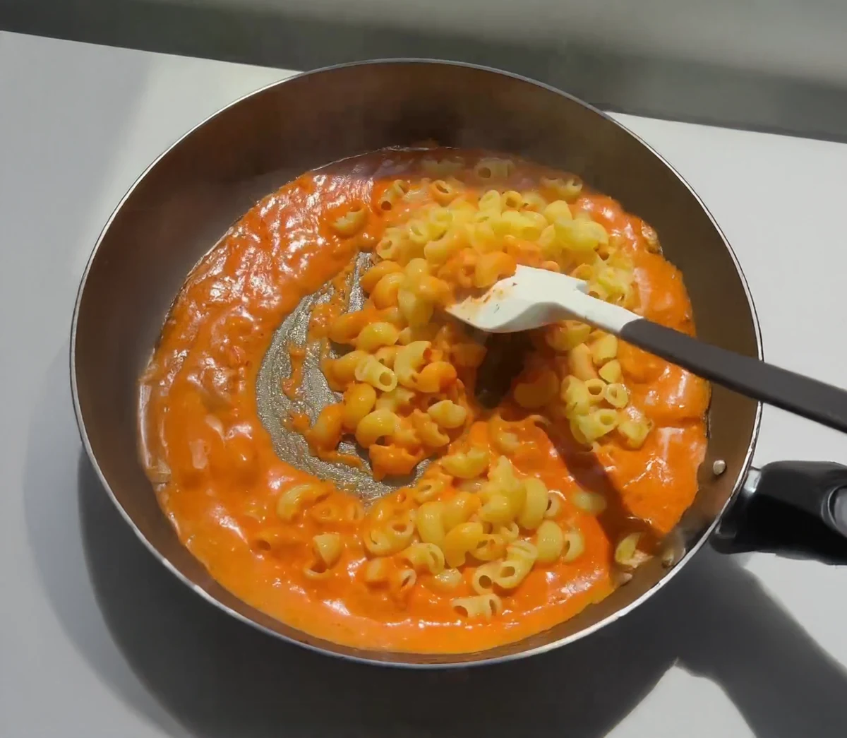 Carbone-Style Spicy Vodka Sauce with Burrata