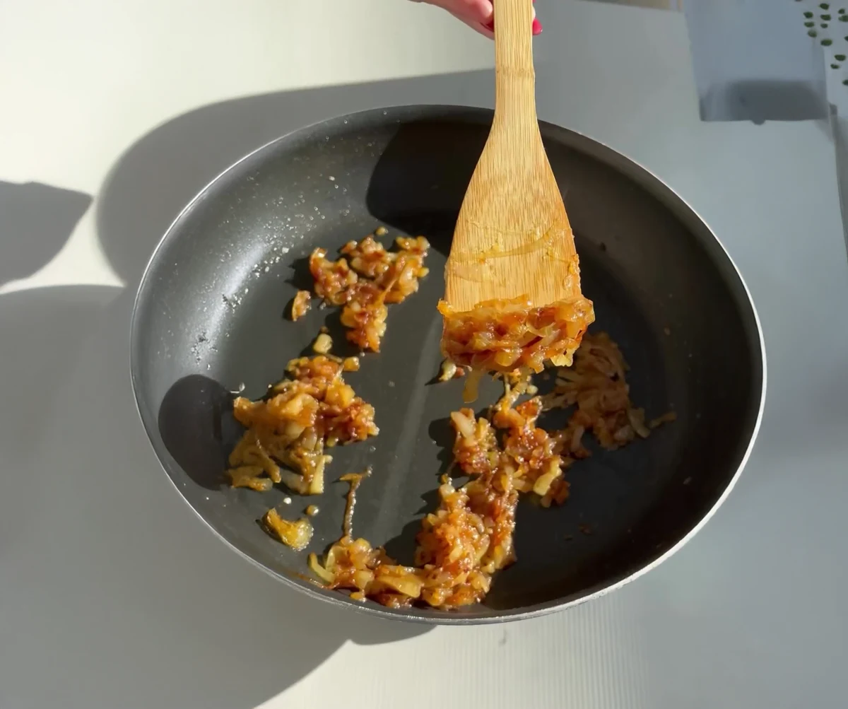 Caramelized Onion Mac & Cheese