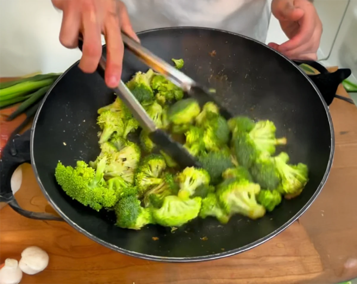 Steak and Broccoli Stir Fry Meal Prep