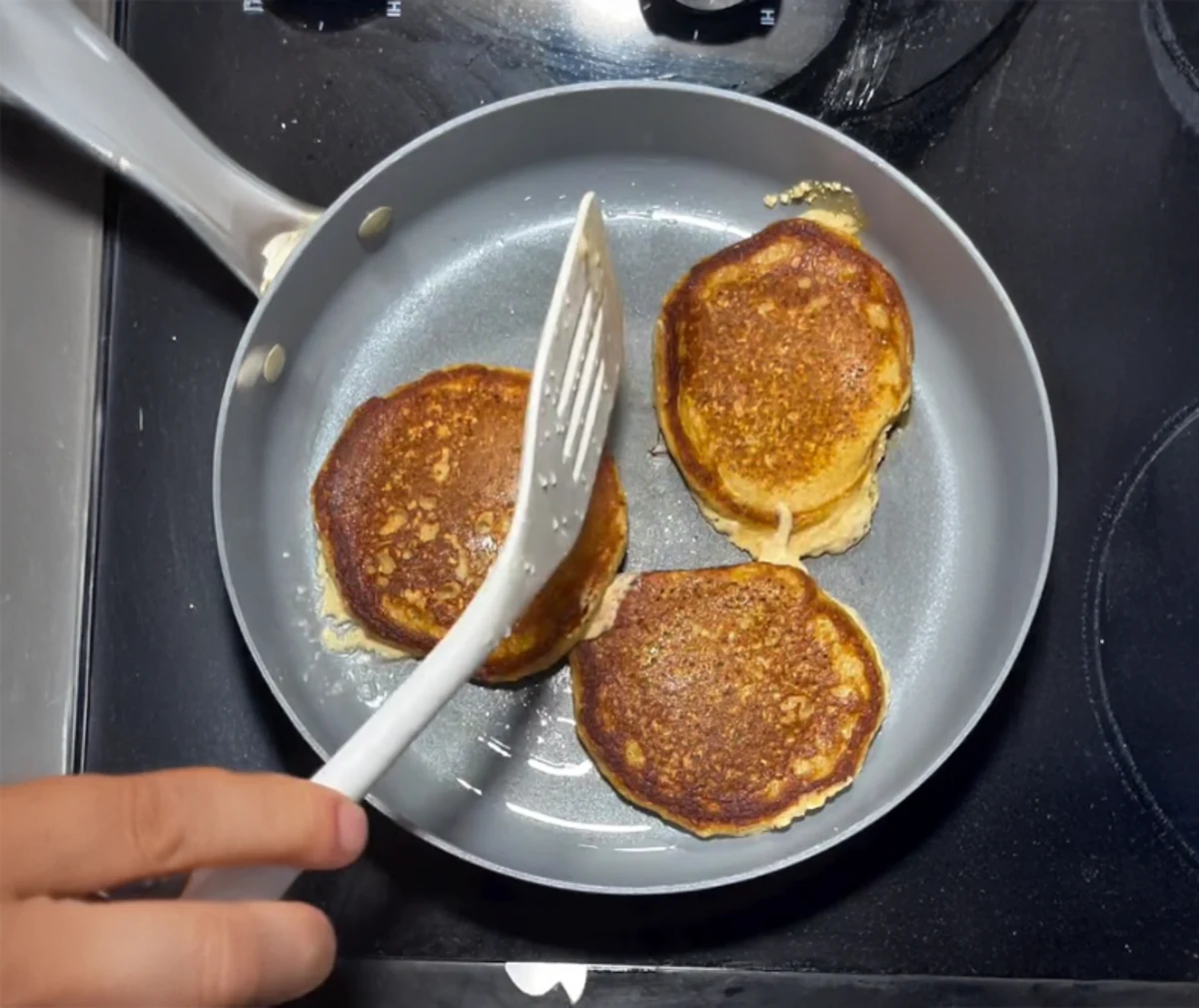 Oatmeal Protein Pancakes