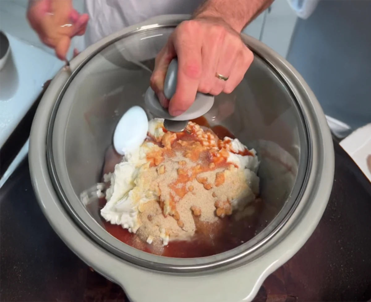 High Protein Buffalo Chicken Dip