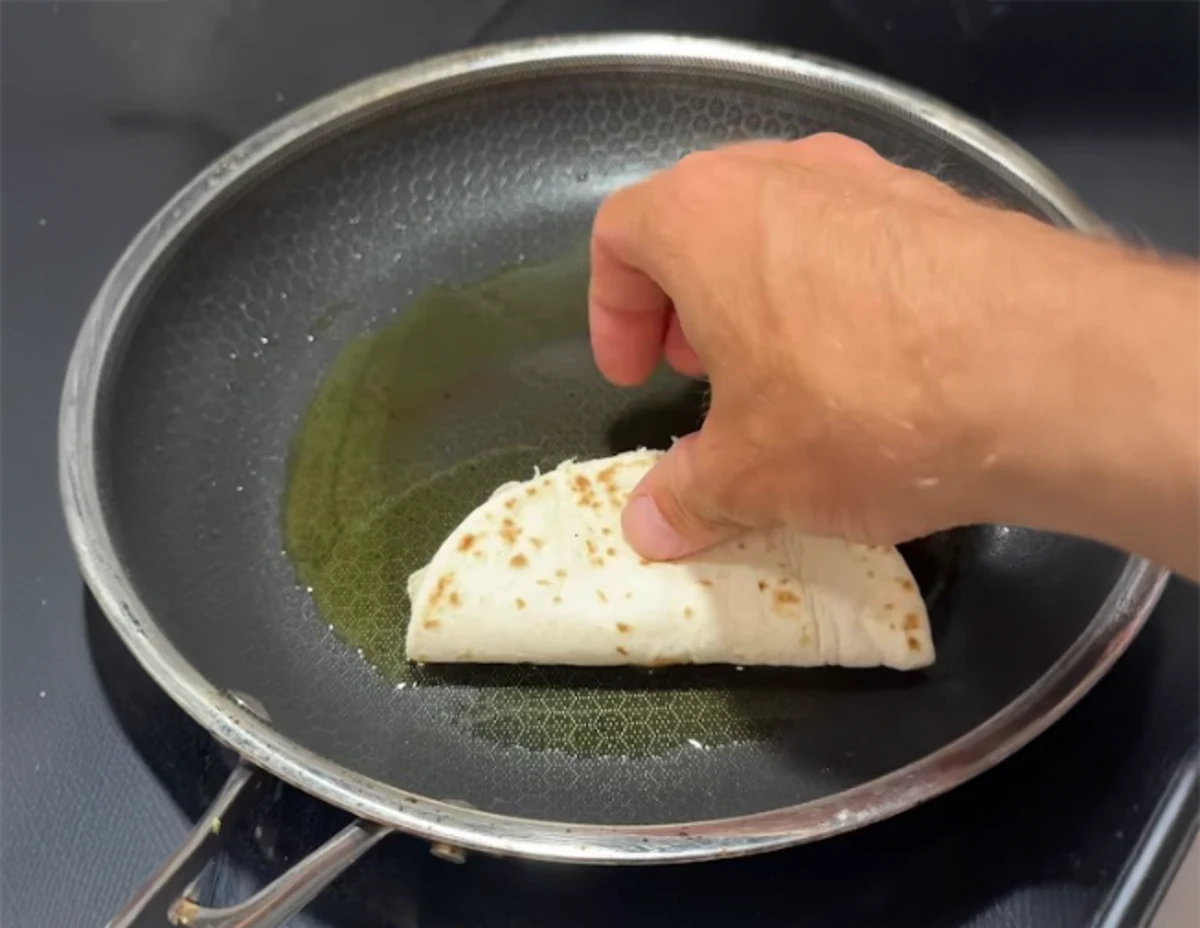 High-Protein Shredded Chicken Mini Tacos