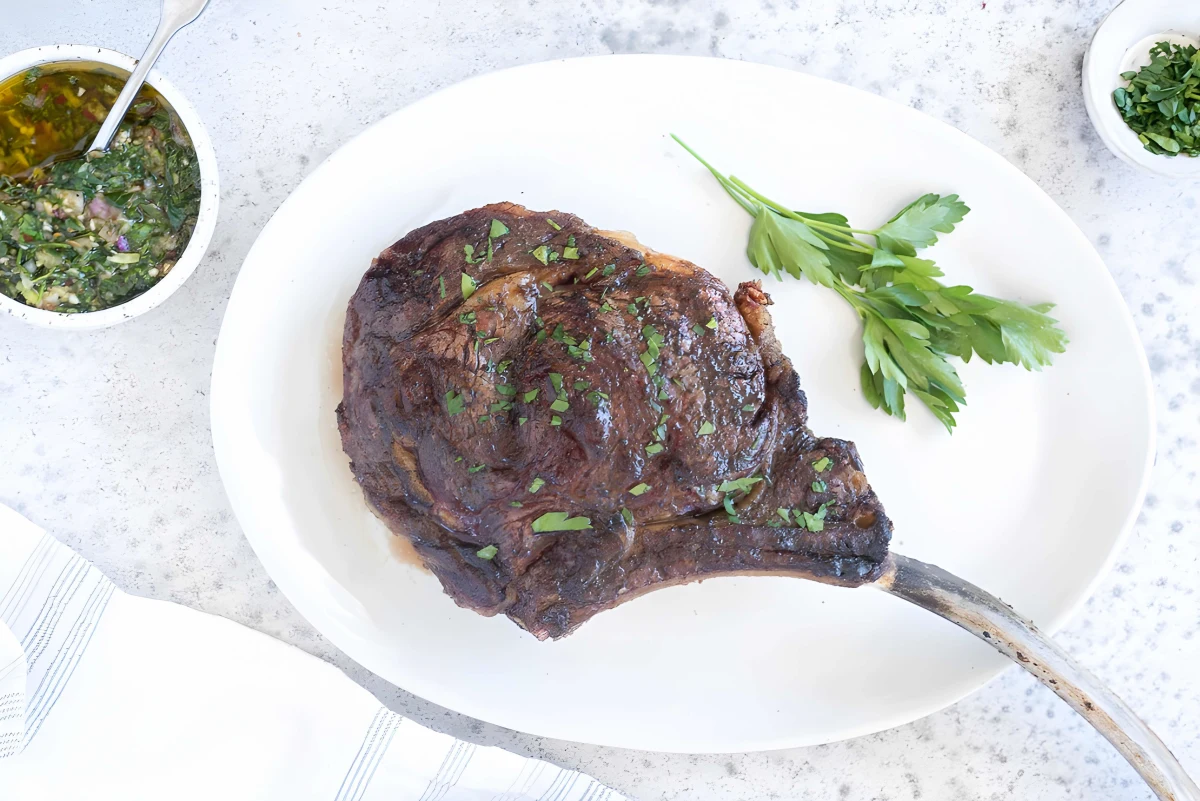 Grilled Tomahawk Steak