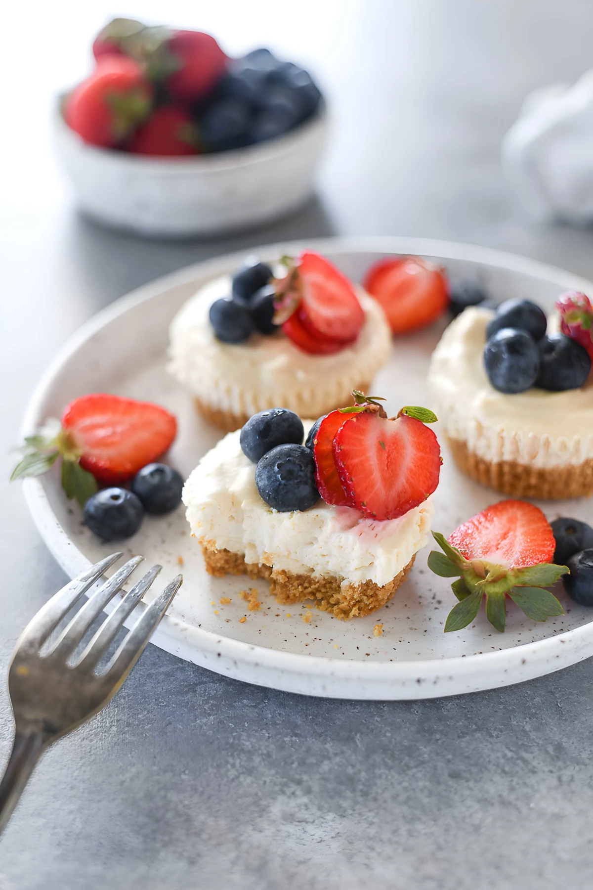 Mini No Bake Cheesecakes
