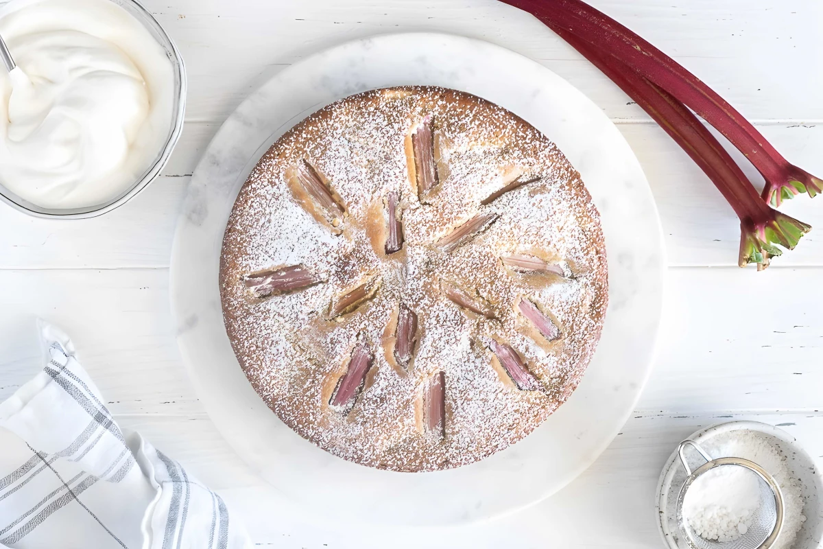 Rhubarb Cake