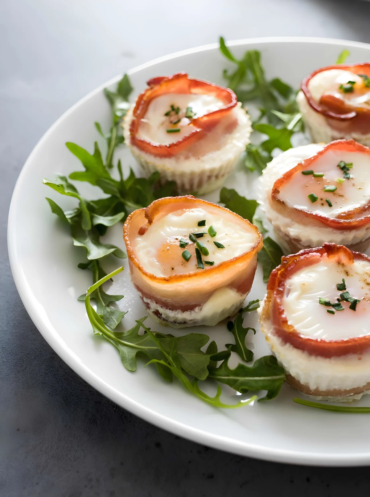 Bacon and Egg Muffins