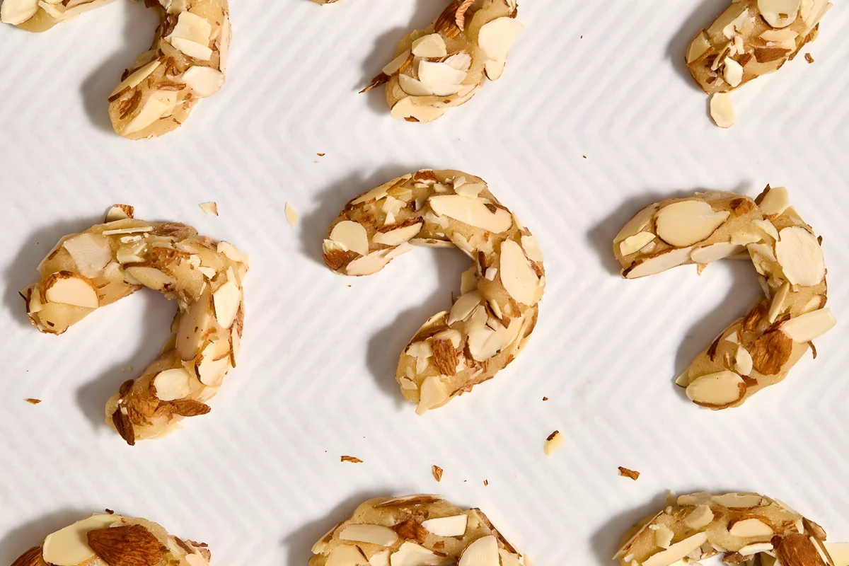 Chocolate Dipped Almond Horn Cookies