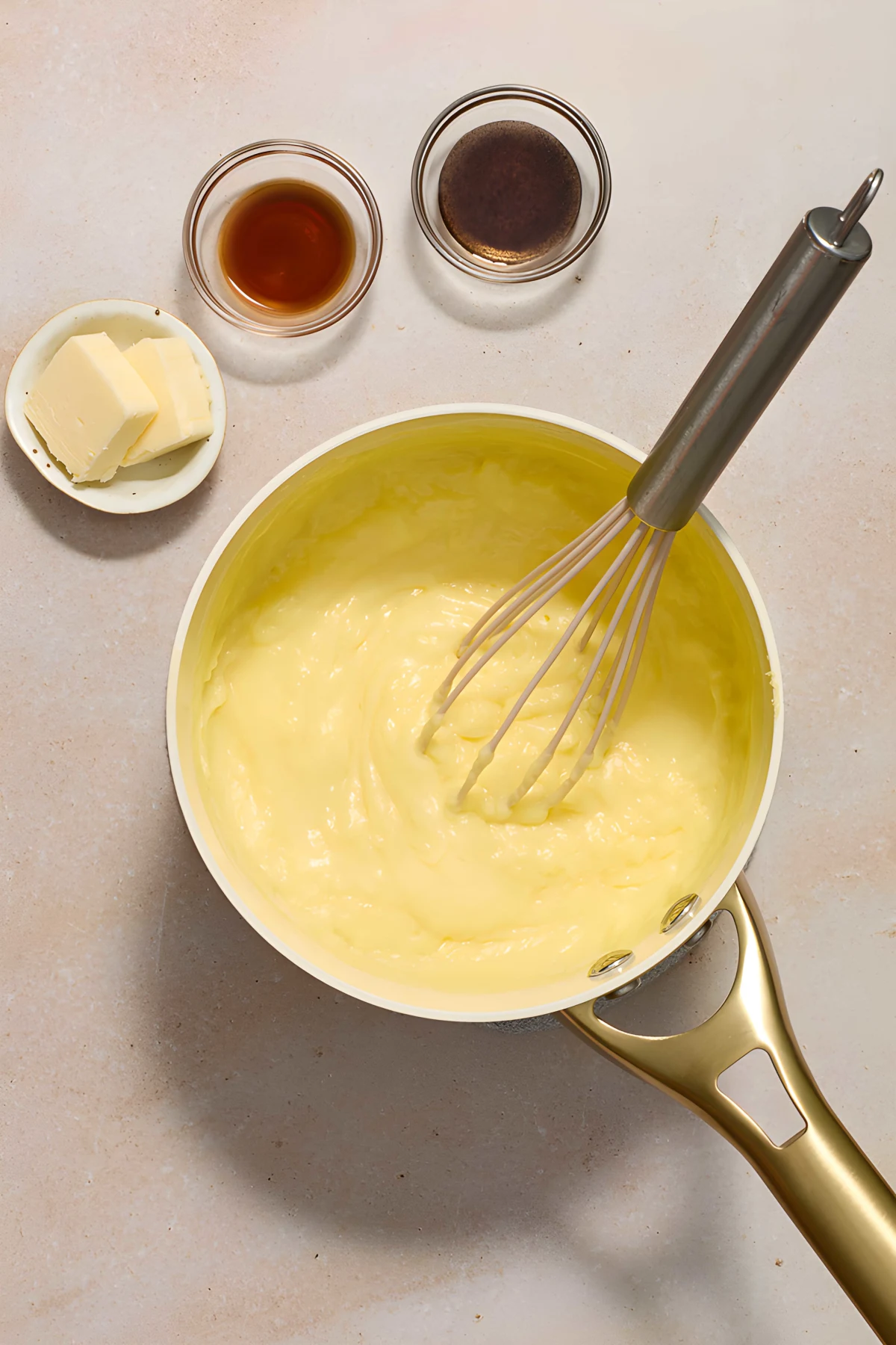 Homemade Pastry Cream Recipe (Créme Patissiére)