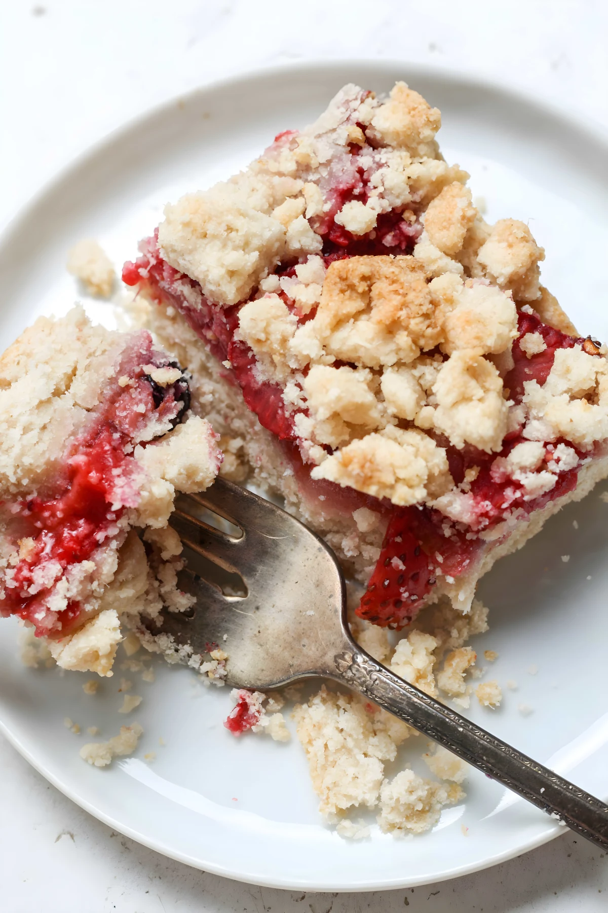 Strawberry Crumble Bars