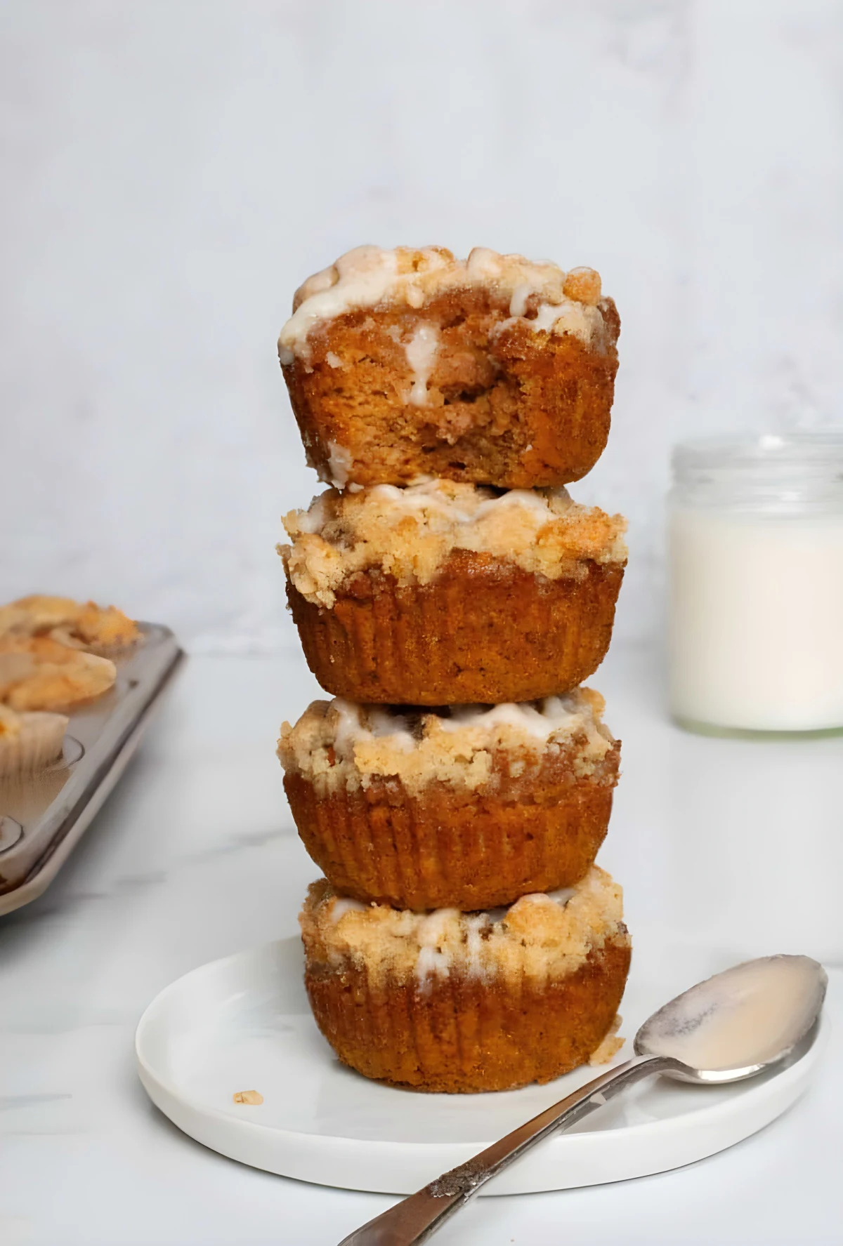 Paleo Pumpkin Muffins with Streusel Topping