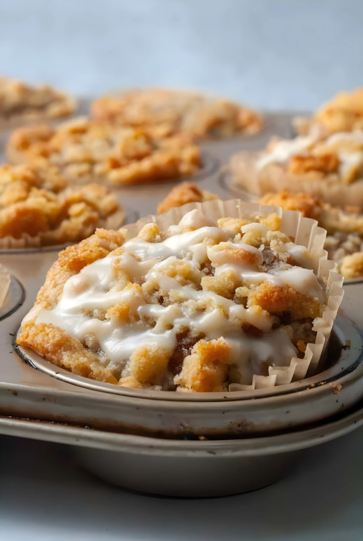 Paleo Pumpkin Muffins with Streusel Topping