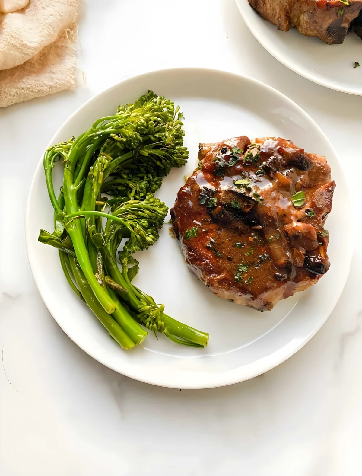 Whole30 Balsamic Pork Chops