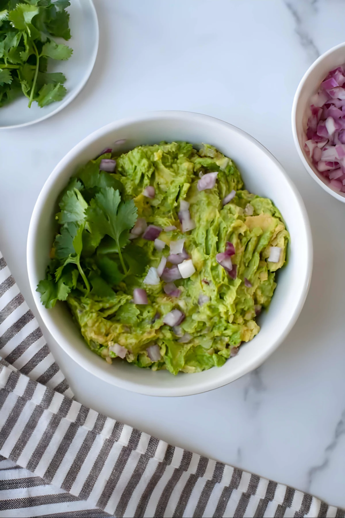 Whole30 Guacamole (Vegan, AIP Friendly)