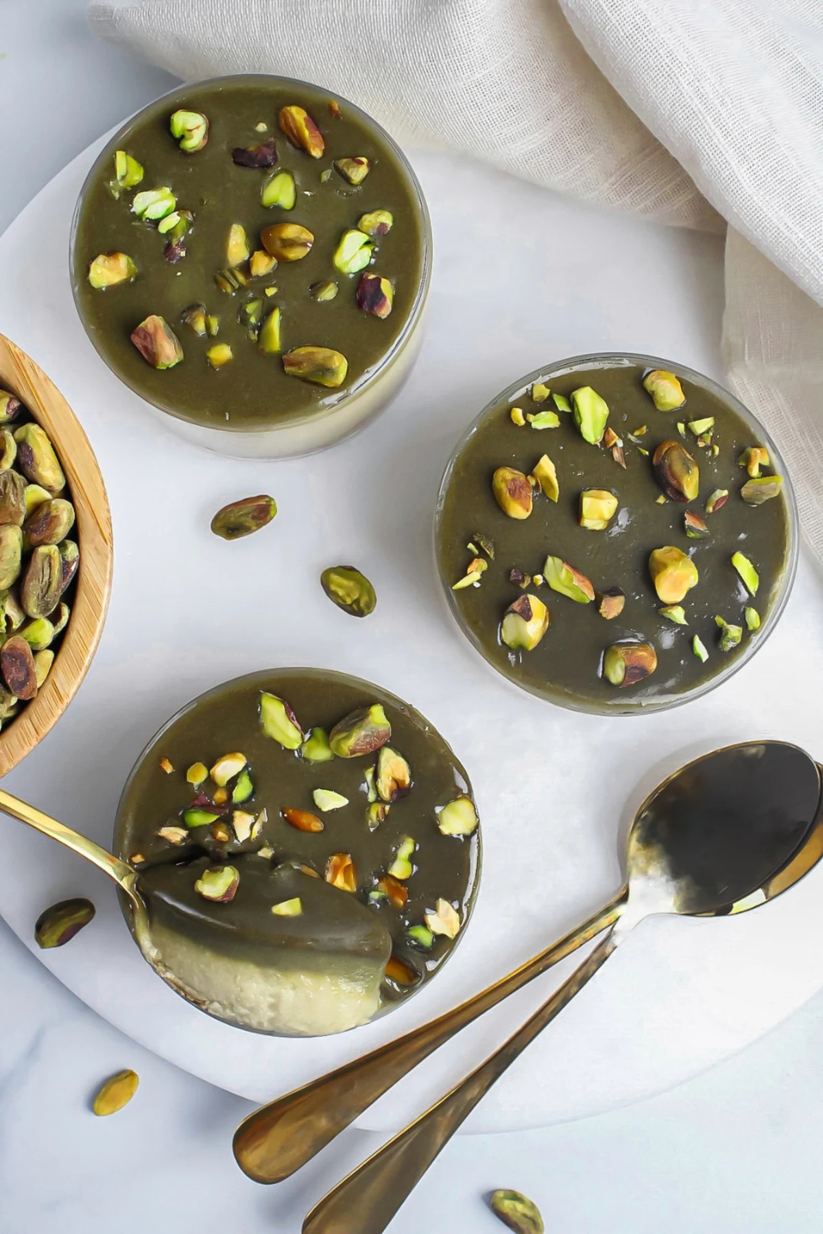 No-Bake Vegan Pistachio Cheesecake Cups