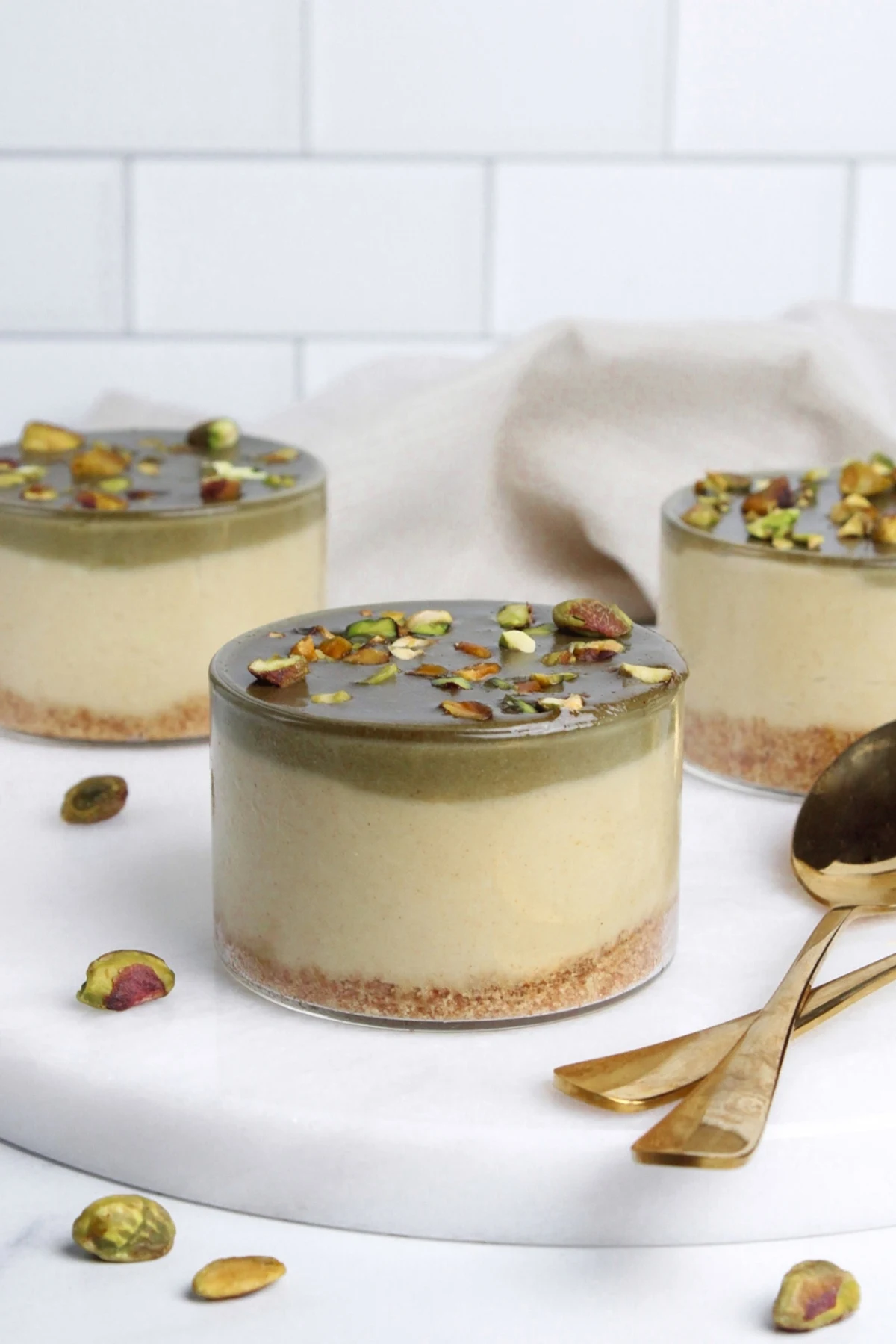 No-Bake Vegan Pistachio Cheesecake Cups