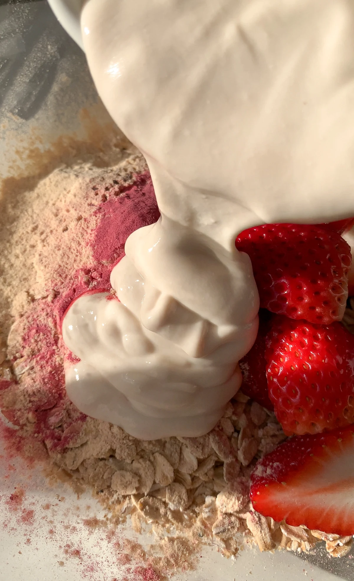 Chocolate Covered Strawberry Blended Overnight Oats